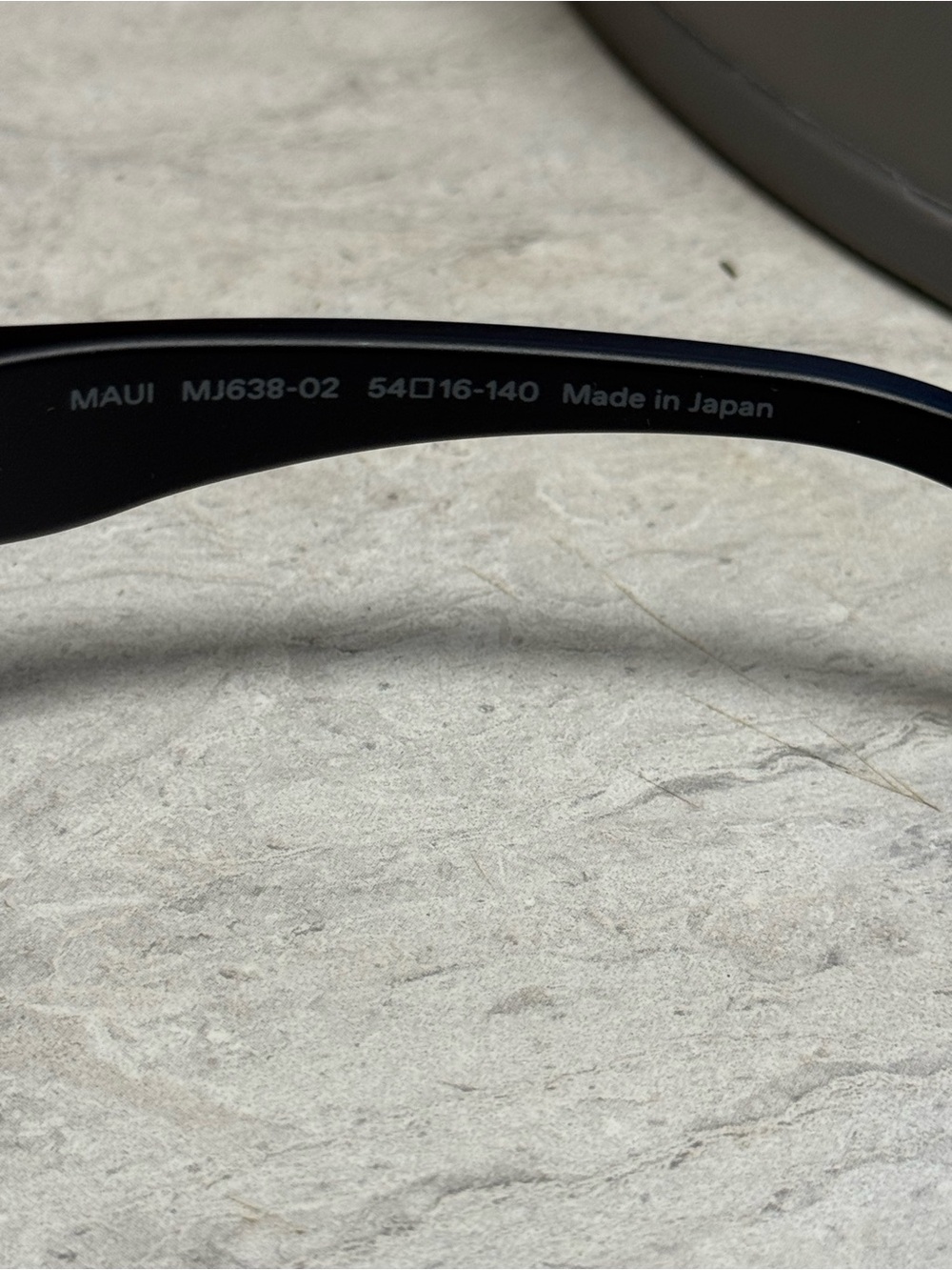 Maui Jim Matte Black Polarized Wayfarer Sunglasses - Picture 11 of 12